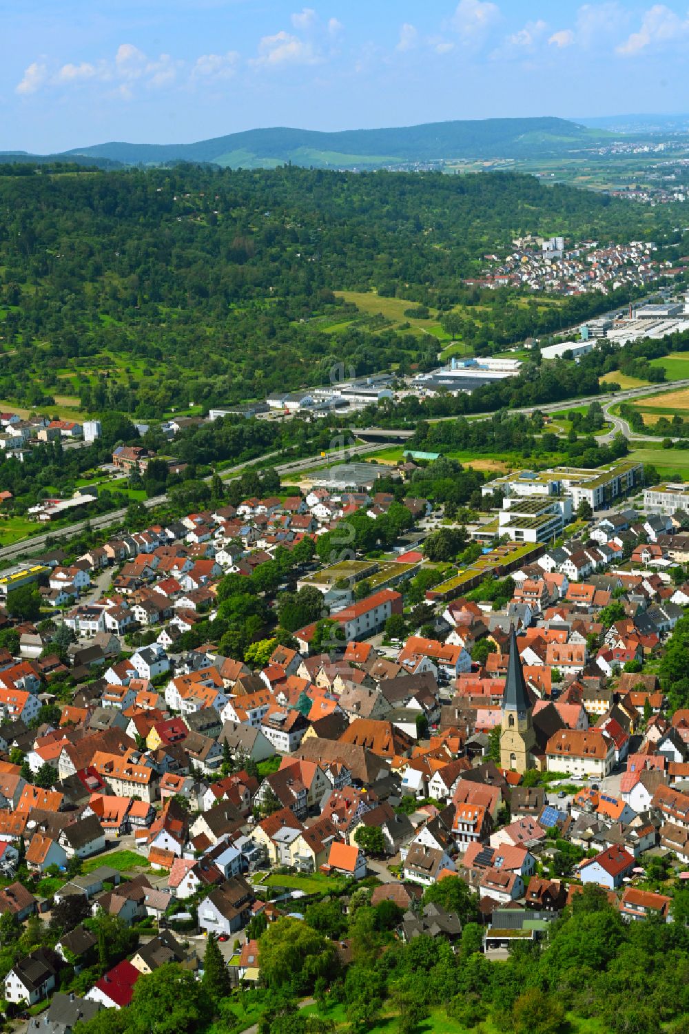 Rohrbronn aus der Vogelperspektive: Ortsansicht im Talbereich in Rohrbronn im Bundesland Baden-Württemberg, Deutschland