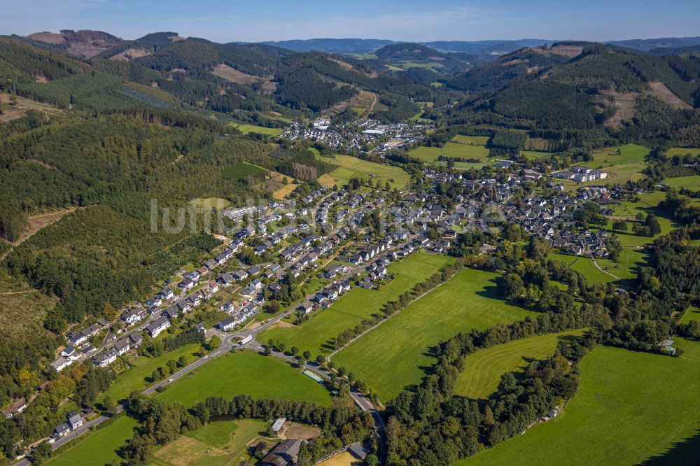 Luftbild Saalhausen - Ortsansicht im Talbereich in Saalhausen im Bundesland Nordrhein-Westfalen, Deutschland