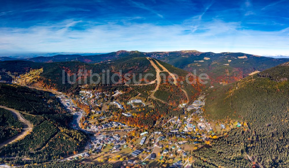 Spindleruv Mlyn - Spindlermühle aus der Vogelperspektive: Ortsansicht im Talbereich in Spindleruv Mlyn - Spindlermühle in Kralovehradecky kraj - Böhmen, Tschechien