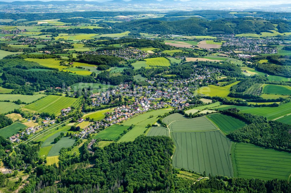 Talle aus der Vogelperspektive: Ortsansicht von Talle bei Kalletal im Bundesland Nordrhein-Westfalen, Deutschland