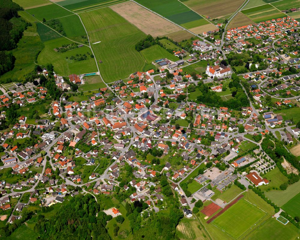 Tannheim aus der Vogelperspektive: Ortsansicht in Tannheim im Bundesland Baden-Württemberg, Deutschland