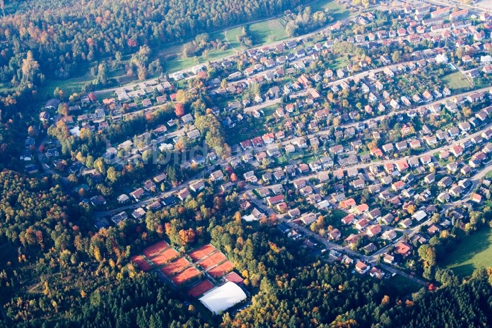 Luftaufnahme Gaggenau - Ortsansicht mit Tennisplätzen im Ortsteil Ottenau in Gaggenau im Bundesland Baden-Württemberg