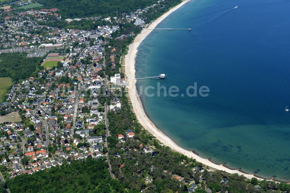 Timmendorfer Strand von oben - Ortsansicht von Timmendorfer Strand an der Sand- Strand- Küste der Ostsee im Bundesland Schleswig-Holstein