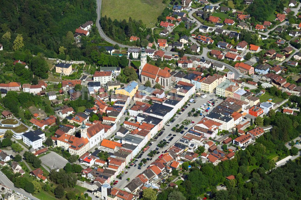 Tittmoning von oben - Ortsansicht in Tittmoning im Bundesland Bayern, Deutschland