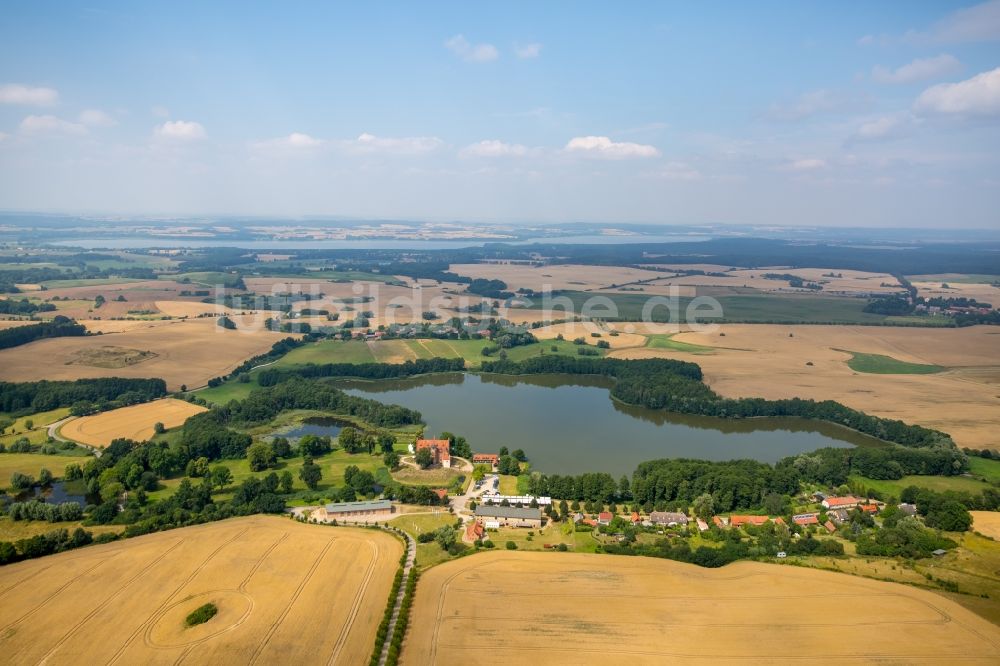 Luftbild Schwinkendorf - Ortsansicht von Ulrichshusen in Schwinkendorf im Bundesland Mecklenburg-Vorpommern
