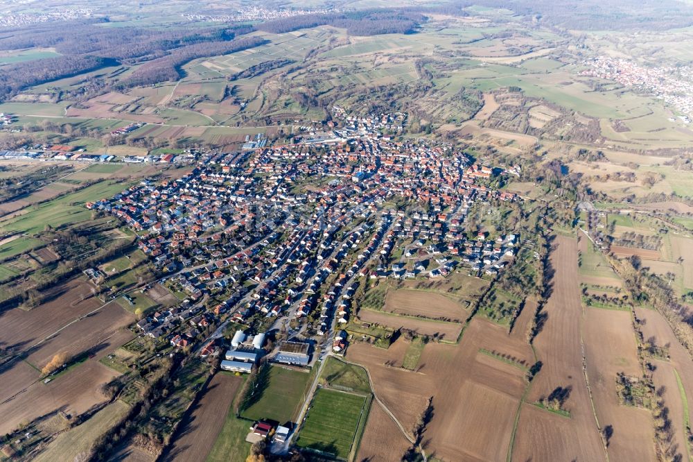 Unteröwisheim aus der Vogelperspektive: Ortsansicht in Unteröwisheim im Bundesland Baden-Württemberg, Deutschland