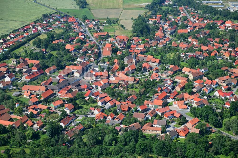 Veckenstedt von oben - Ortsansicht in Veckenstedt im Bundesland Sachsen-Anhalt, Deutschland