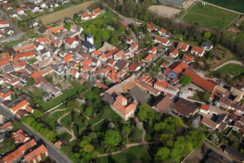 Wachenheim von oben - Ortsansicht von Wachenheim im Bundesland Rheinland-Pfalz