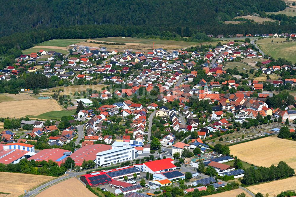 Waldkatzenbach von oben - Ortsansicht in Waldkatzenbach im Bundesland Baden-Württemberg, Deutschland