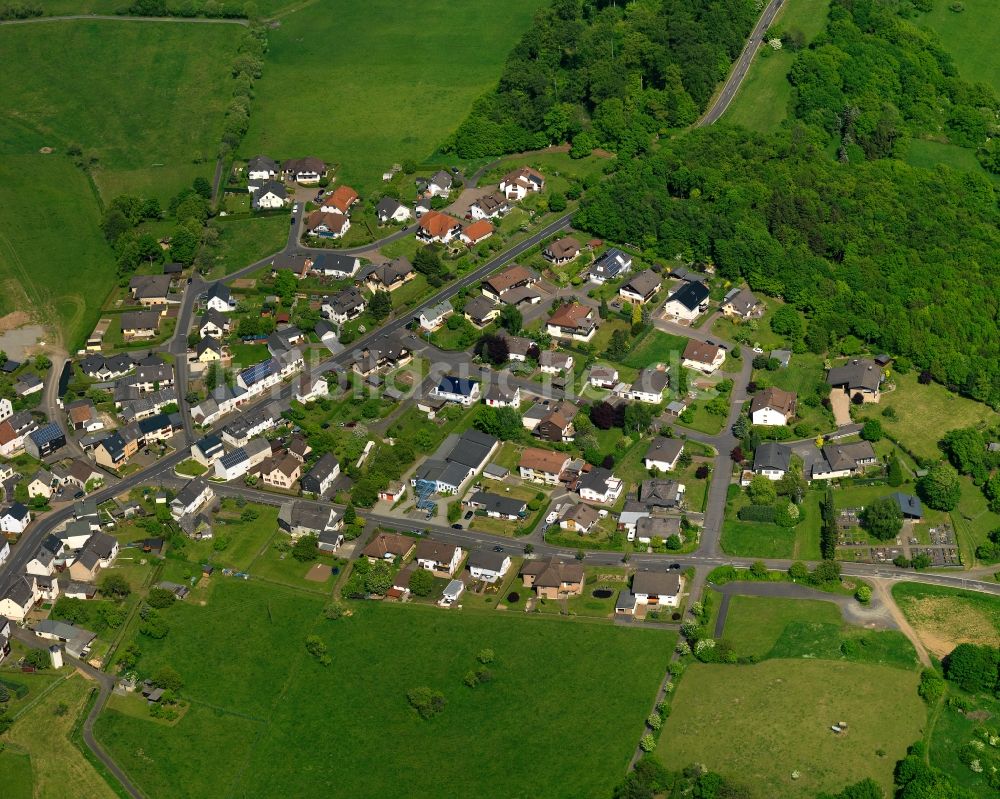 Luftaufnahme Winnen - Ortsansicht von Winnen im Bundesland Rheinland-Pfalz