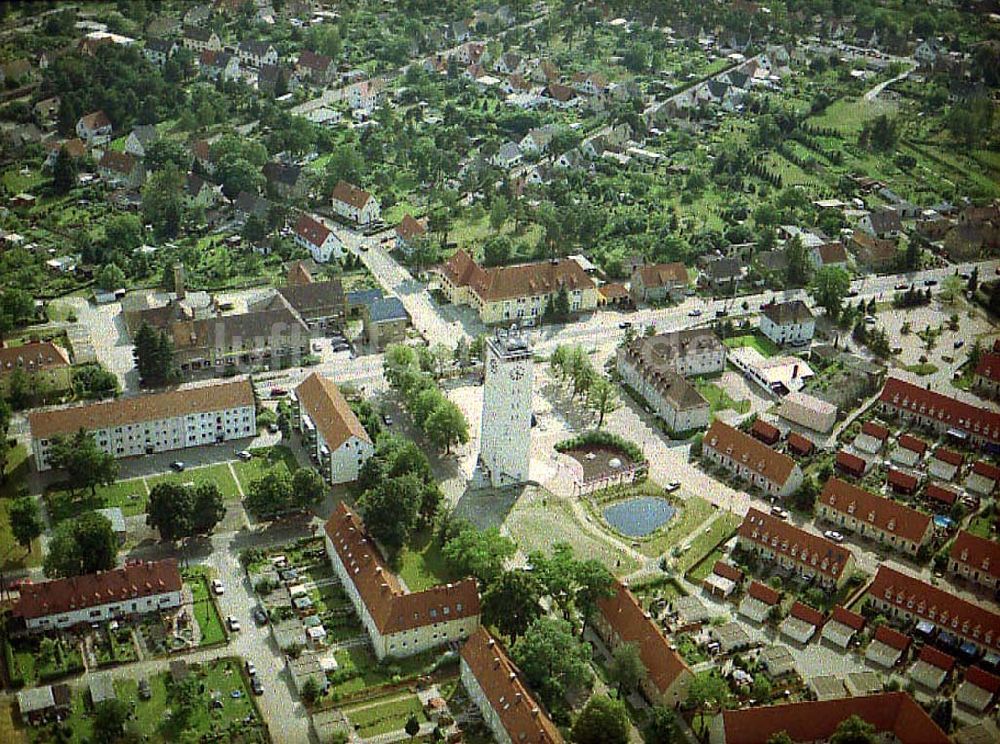 Luftaufnahme Schwarzheide / Brandenburg - Ortsansicht der Wohngebiete um den Wasserturm in Schwarzheide