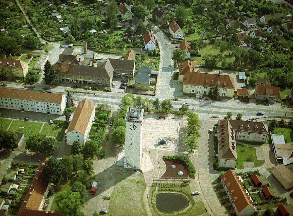 Schwarzheide / Brandenburg von oben - Ortsansicht der Wohngebiete um den Wasserturm in Schwarzheide