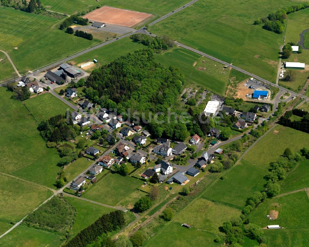 Niederroßbach von oben - Ortsansicht des Wohnplatzes Bahnhof in der Ortsgemeinde Neustadt / Westerwald im Bundesland Rheinland-Pfalz