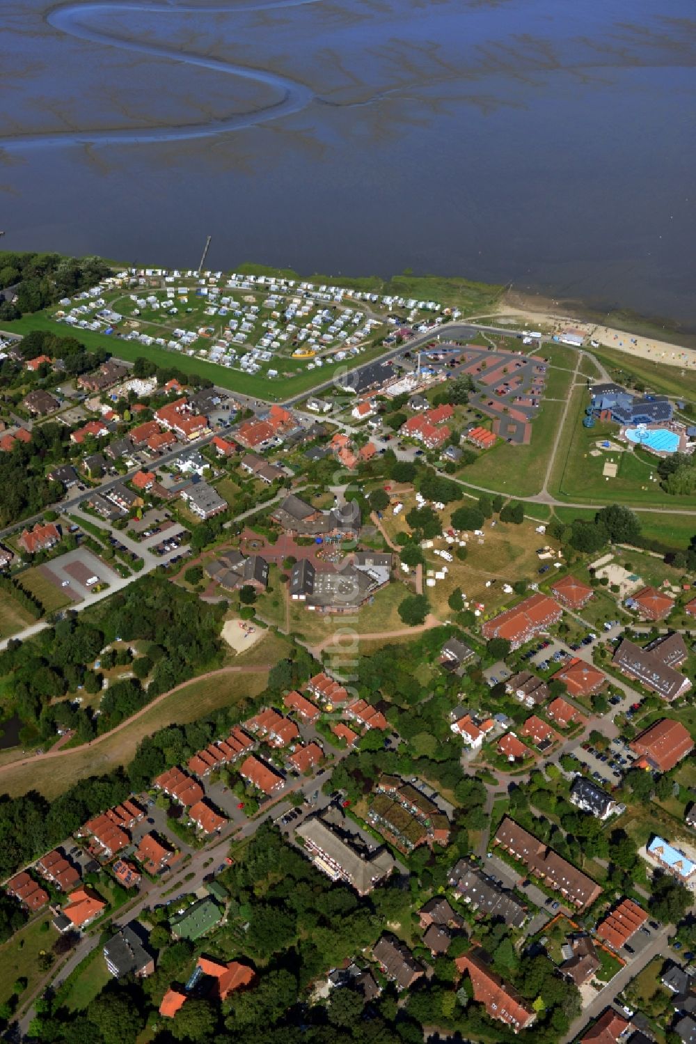 Luftbild Dangast - Ortsansicht vom Zentrum Dangast an der Nordsee- Küste im Bundesland Niedersachsen