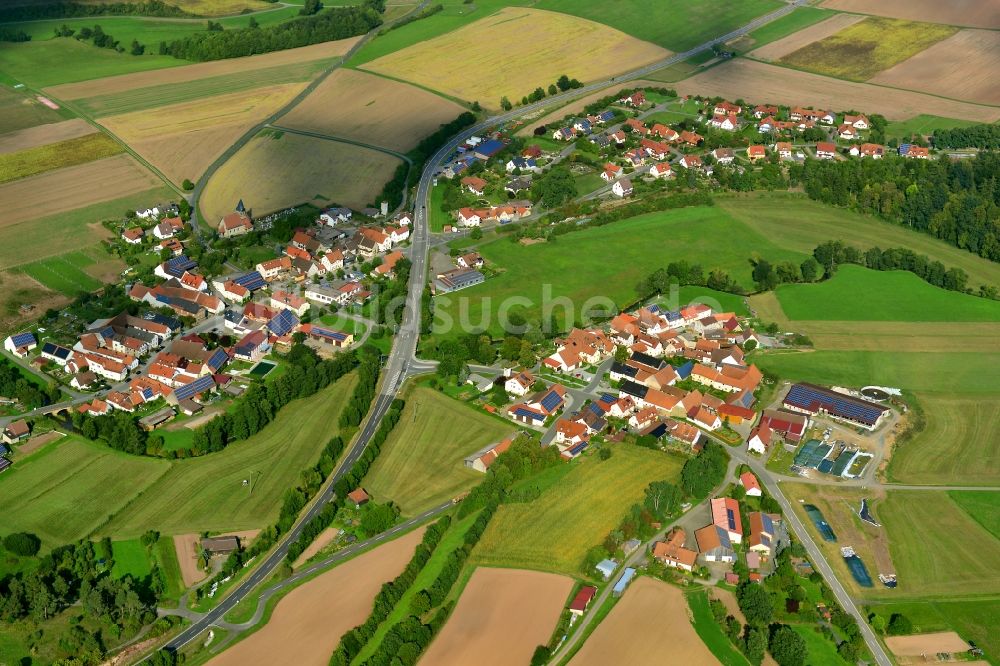 Kraisdorf von oben - Ortsansicht der zum Landkreis Haßberge gehörenden Gemeinde Kraisdorf im Bundesland Bayern