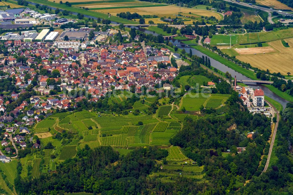 Luftbild Riegel am Kaiserstuhl - Ortsbereich am Weinbaugebiet in Riegel am Kaiserstuhl im Bundesland Baden-Württemberg, Deutschland