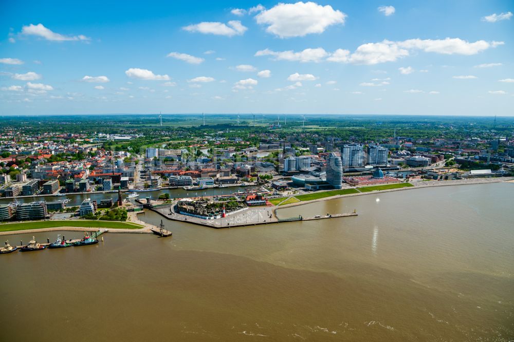 Bremerhaven aus der Vogelperspektive: Ortschaft an den Fluss- Uferbereichen in Bremerhaven im Bundesland Bremen, Deutschland