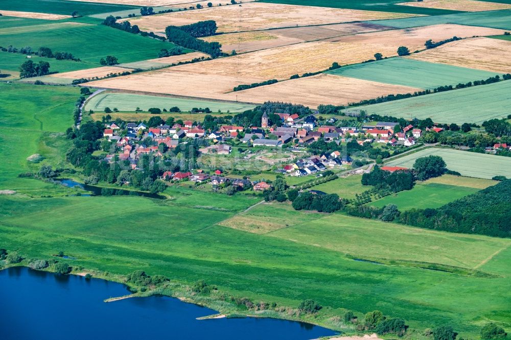 Luftaufnahme Hämerten - Ortschaft an den Fluss- Uferbereichen Elbe in Hämerten im Bundesland Sachsen-Anhalt, Deutschland