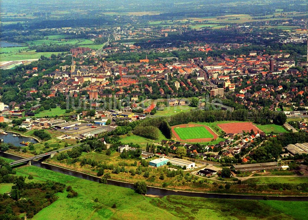 Luftbild Wesel - Ortschaft an den Fluss- Uferbereichen der Lippe in Wesel im Bundesland Nordrhein-Westfalen