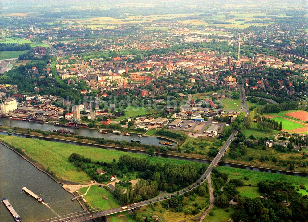 Luftbild Wesel - Ortschaft an den Fluss- Uferbereichen der Lippe in Wesel im Bundesland Nordrhein-Westfalen