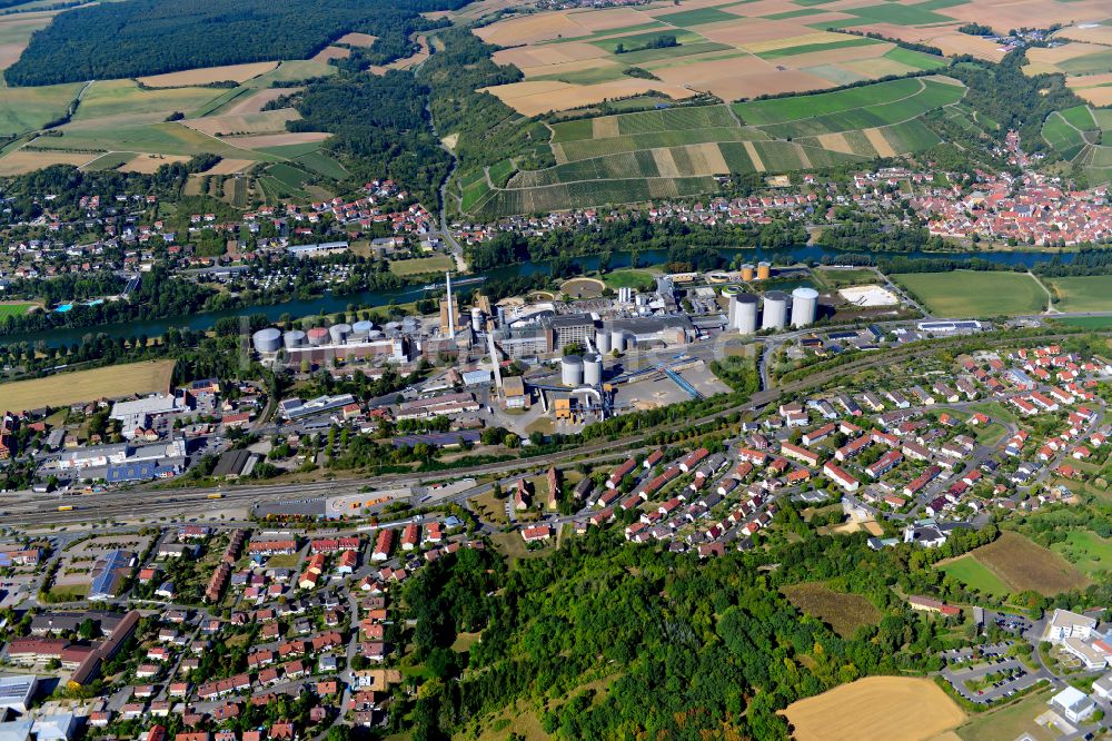 Luftaufnahme Frickenhausen am Main - Ortschaft an den Fluss- Uferbereichen des Main in Frickenhausen am Main im Bundesland Bayern, Deutschland