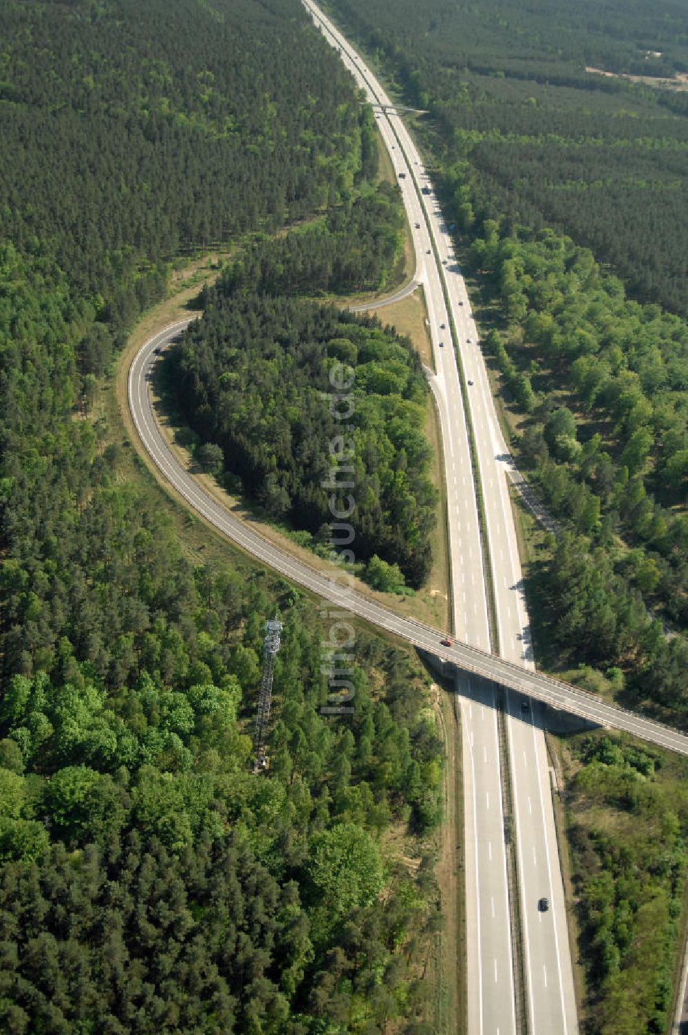 Luftbild WANDLITZ - Ortsduchfahrung B 273 im südlichen Ortsbereich von Wandlitz