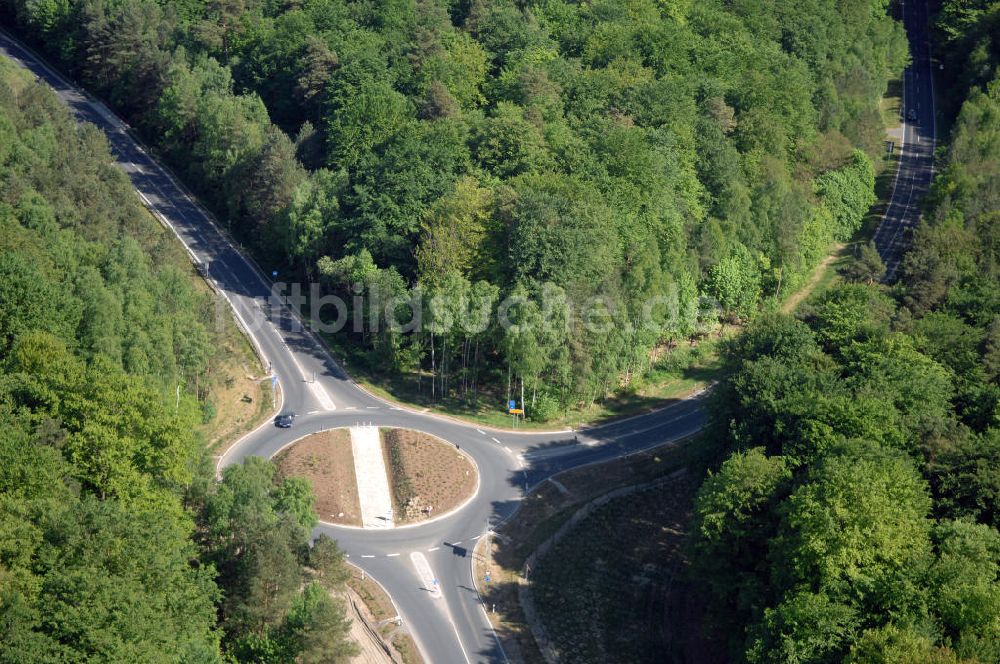 WANDLITZ von oben - Ortsduchfahrung B 273 im südlichen Ortsbereich von Wandlitz