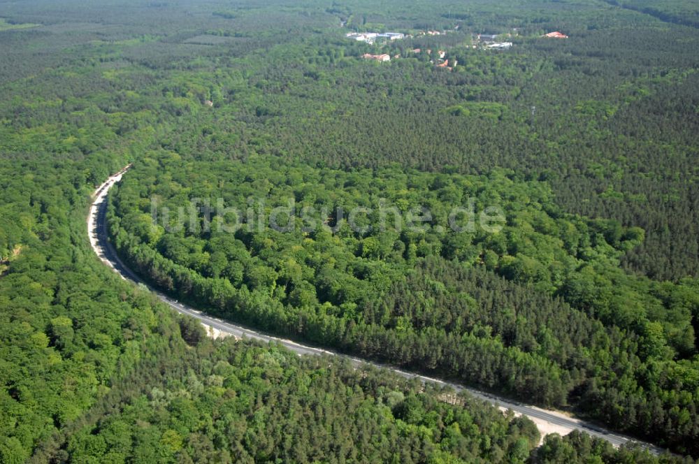 Luftbild WANDLITZ - Ortsduchfahrung B 273 im südlichen Ortsbereich von Wandlitz