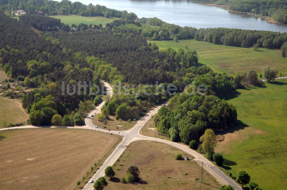 Luftbild WANDLITZ - Ortsduchfahrung B 273 im südlichen Ortsbereich von Wandlitz