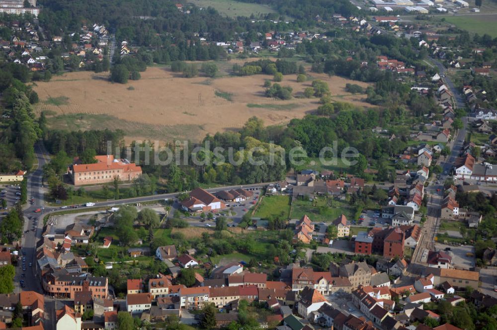 STORKOW von oben - Ortsdurchfahrt der Bundesstrasse B 246 in Storkow