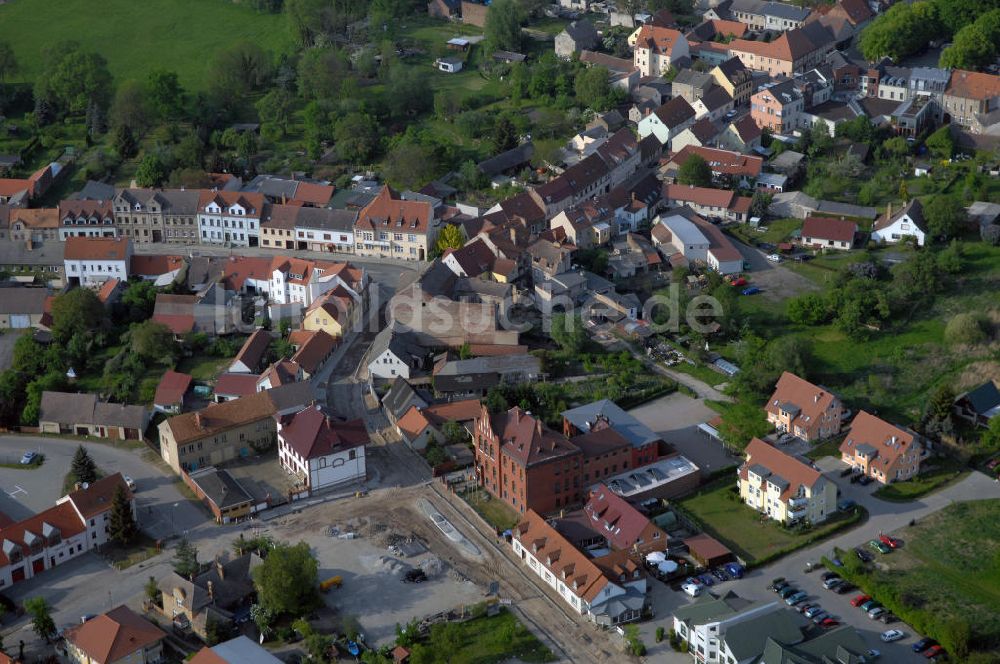 STORKOW aus der Vogelperspektive: Ortsdurchfahrt der Bundesstrasse B 246 in Storkow