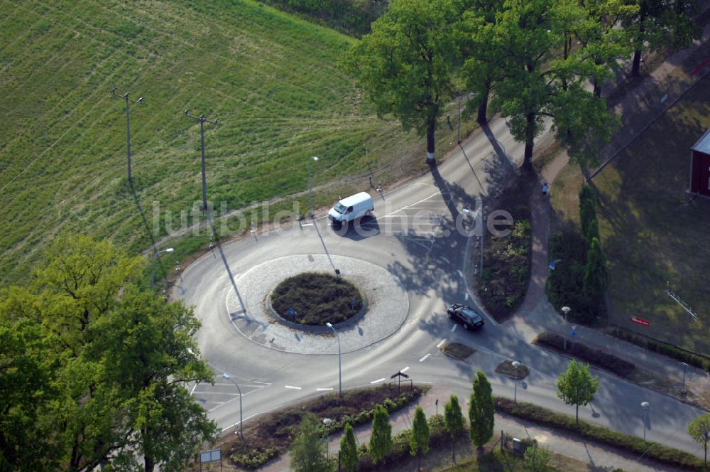 STORKOW von oben - Ortsdurchfahrt der Bundesstrasse B 246 in Storkow