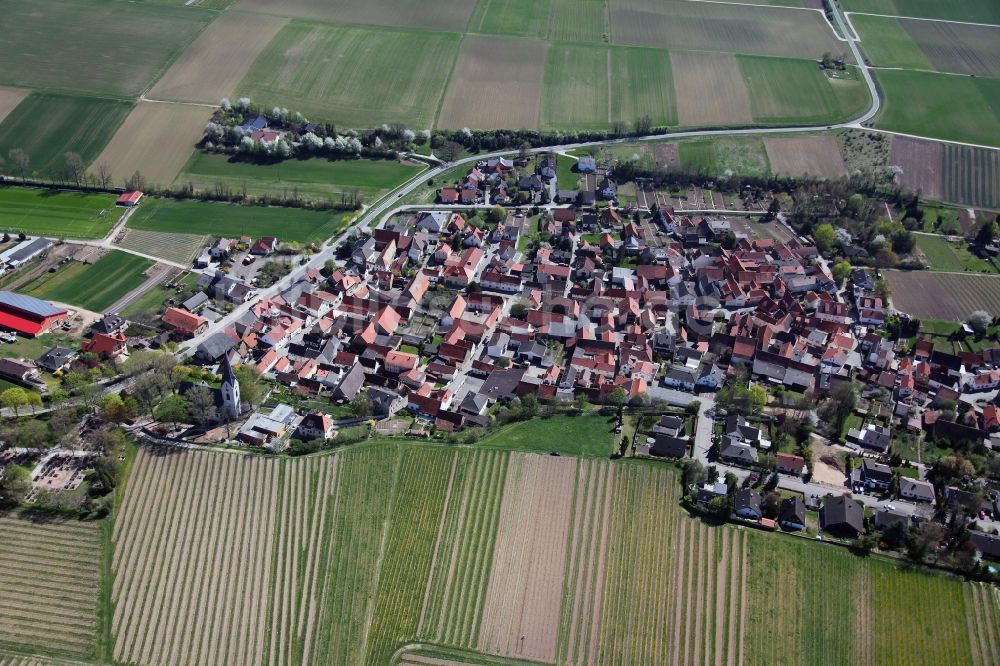 Gabsheim von oben - Ortsgemeinde Gabsheim im Rheinhessischen Hügelland der Verbandsgemeinde Wörrstadt im Landkreis Alzey-Worms in Rheinland-Pfalz