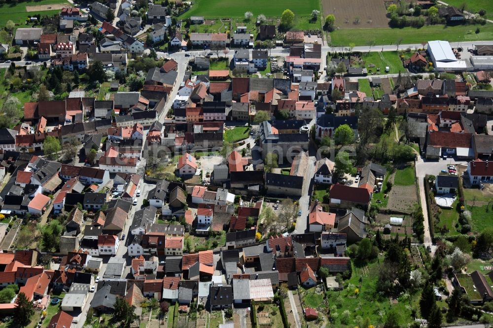 Partenheim von oben - Ortsgemeinde Partenheim im Rheinhessischen Hügelland der Verbandsgemeinde Wörrstadt im Landkreis Alzey-Worms in Rheinland-Pfalz