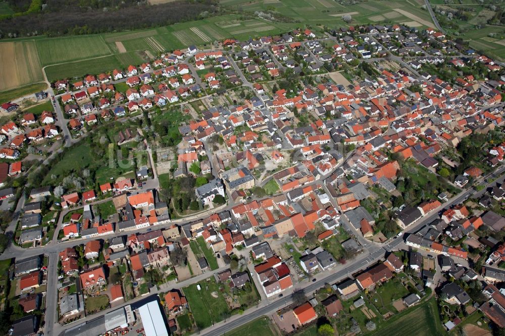 Partenheim aus der Vogelperspektive: Ortsgemeinde Partenheim im Rheinhessischen Hügelland der Verbandsgemeinde Wörrstadt im Landkreis Alzey-Worms in Rheinland-Pfalz