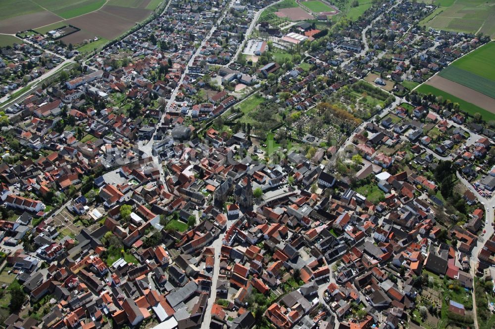 Saulheim aus der Vogelperspektive: Ortsgemeinde Saulheim in der Verbandsgemeinde Wörrstadt im Landkreis Alzey-Worms in Rheinland-Pfalz