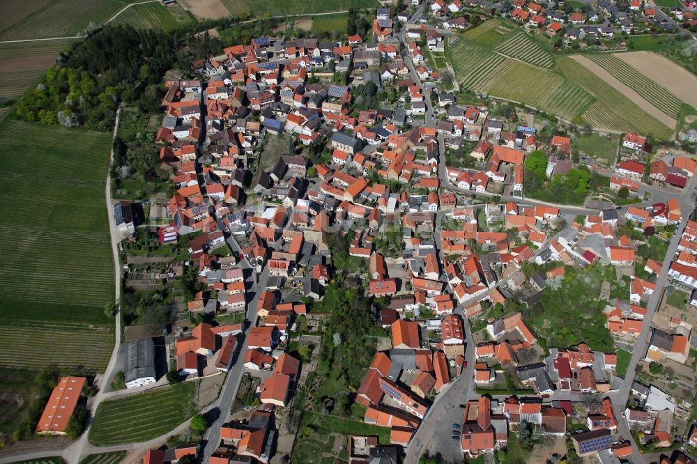 Spiesheim von oben - Ortsgemeinde Spiesheim in der Verbandsgemeinde Wörrstadt im Landkreis Alzey-Worms in Rheinland-Pfalz