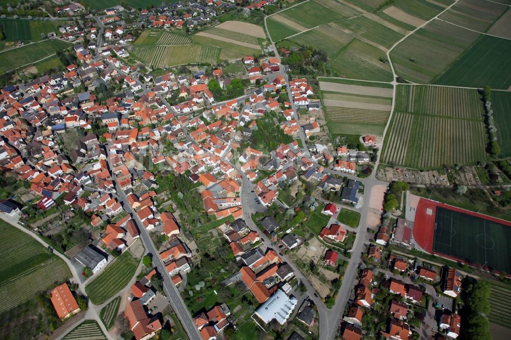 Luftaufnahme Spiesheim - Ortsgemeinde Spiesheim in der Verbandsgemeinde Wörrstadt im Landkreis Alzey-Worms in Rheinland-Pfalz