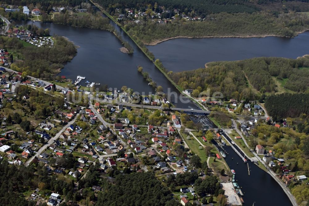 Wernsdorf aus der Vogelperspektive: Ortskern am Flußverlauf des Oder-Spree-Kanal in Wernsdorf im Bundesland Brandenburg