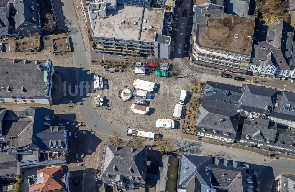 Brilon von oben - Ortskern am Markt in Brilon im Bundesland Nordrhein-Westfalen, Deutschland