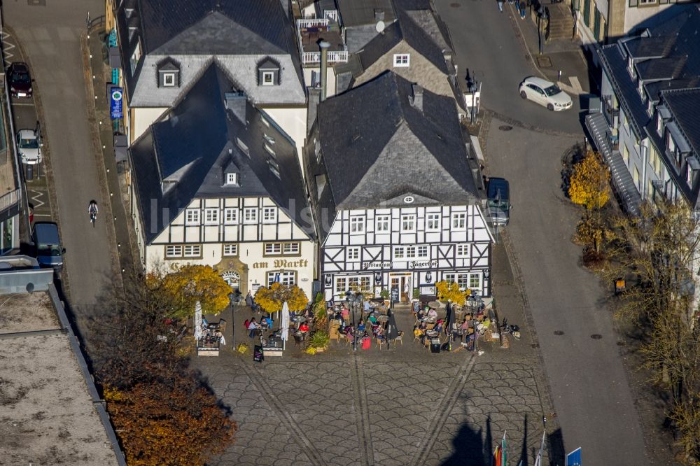 Luftaufnahme Brilon - Ortskern am Markt in Brilon im Bundesland Nordrhein-Westfalen, Deutschland