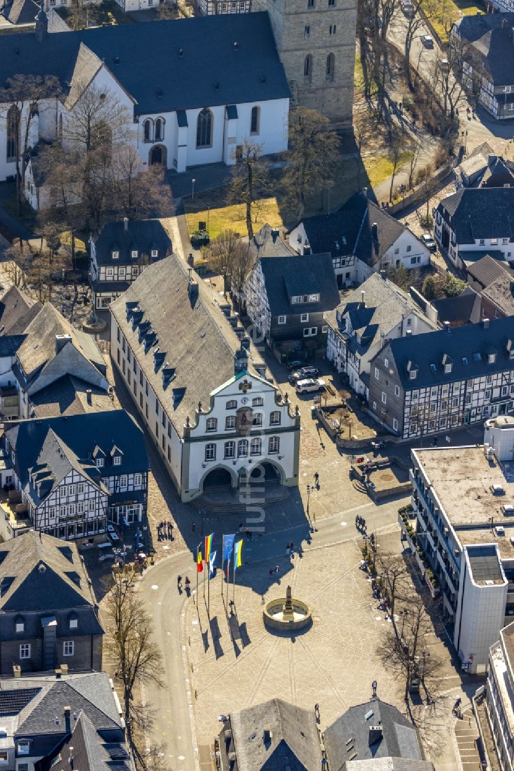 Brilon von oben - Ortskern am Markt in Brilon im Bundesland Nordrhein-Westfalen, Deutschland