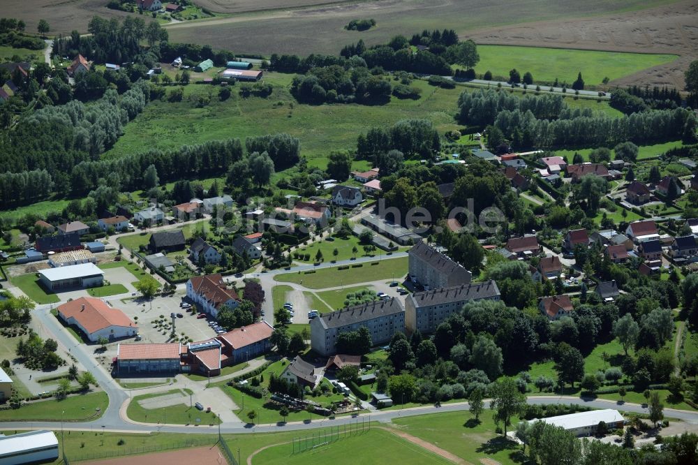 Luftbild Möllenhagen - Ortskern am Markt in Möllenhagen im Bundesland Mecklenburg-Vorpommern