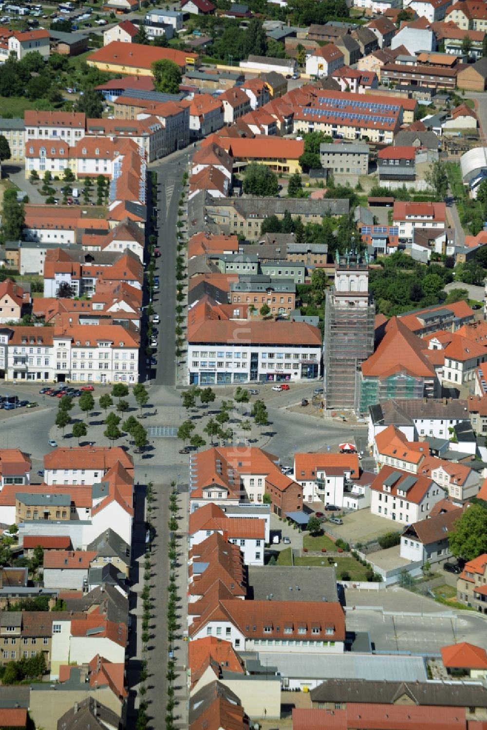 Neustrelitz aus der Vogelperspektive: Ortskern am Markt in Neustrelitz im Bundesland Mecklenburg-Vorpommern