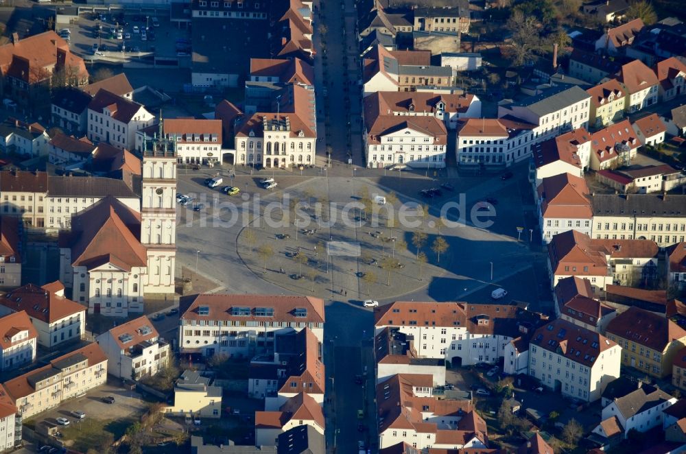 Luftaufnahme Neustrelitz - Ortskern am Markt in Neustrelitz im Bundesland Mecklenburg-Vorpommern