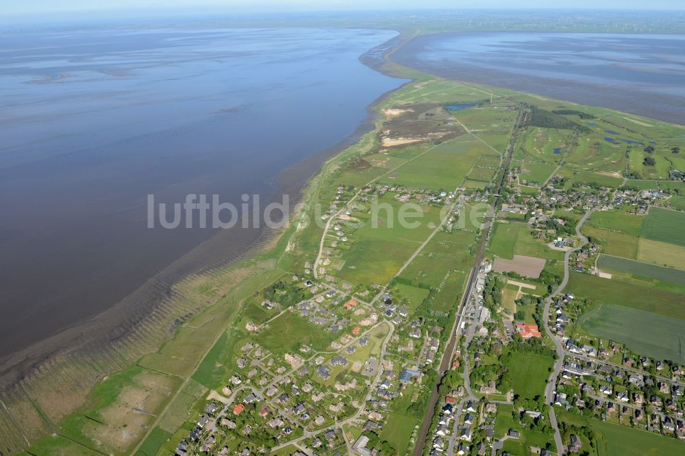 Morsum von oben - Ortskern und Orts- Zentrum an der Meeres- Küste der Nordsee in Morsum im Bundesland Schleswig-Holstein