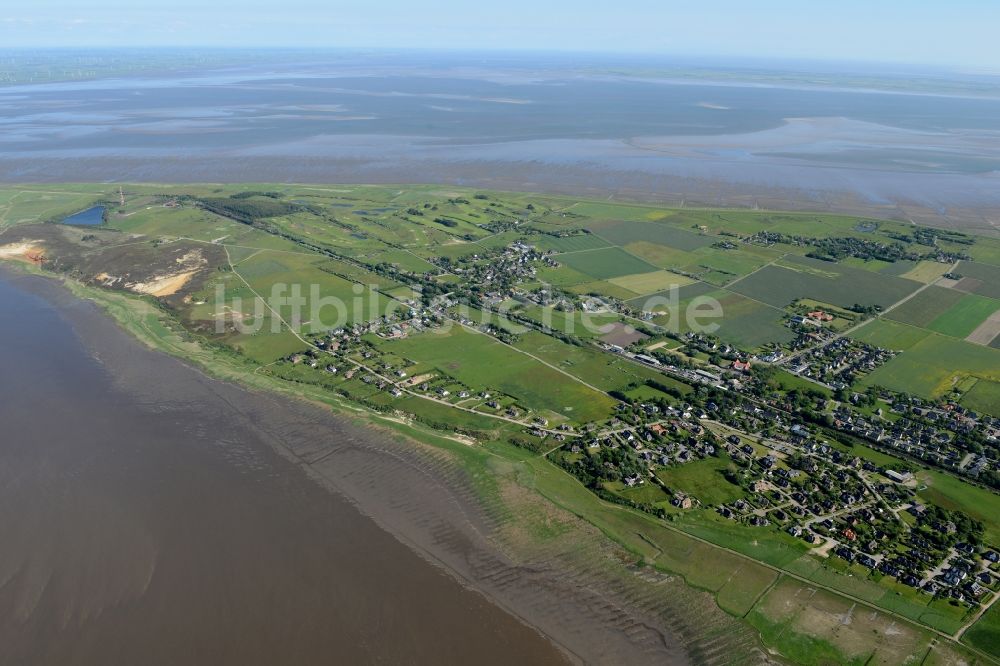 Luftaufnahme Morsum - Ortskern und Orts- Zentrum an der Meeres- Küste der Nordsee in Morsum im Bundesland Schleswig-Holstein