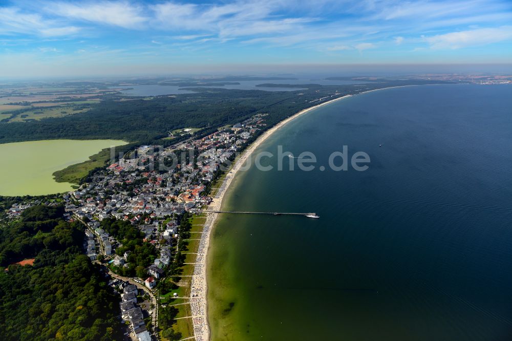 Binz von oben - Ortskern und Orts- Zentrum an der Meeres- Küste der Ostsee in Binz im Bundesland Mecklenburg-Vorpommern