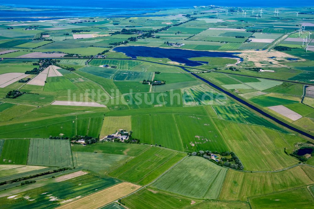 Dagebüll von oben - Ortskern am See Uferbereich Süder Waygaard im Bundesland Schleswig-Holstein, Deutschland