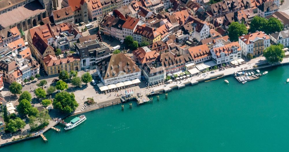 Überlingen von oben - Ortskern am Uferbereich des Überlingen Bodensee in Überlingen im Bundesland Baden-Württemberg, Deutschland